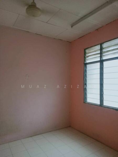 For Sale - Terraced House at Aman Jaya Seroja 1