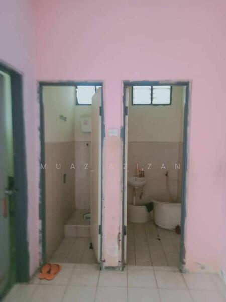 For Sale - Terraced House at Aman Jaya Seroja 1