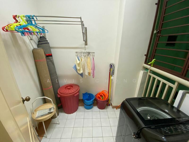 For Rent - Pelangi Utama