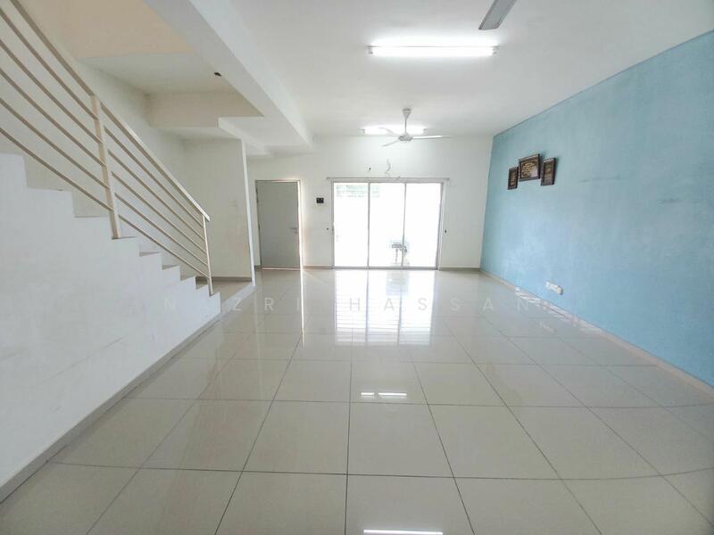 2-storey Terraced House for Sale in Bukit Rahman Putra (Sungai Buloh) - Nazri Hassan - PropertyGuru.com.my