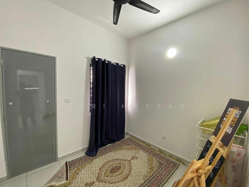 2-storey Terraced House for Sale in Bandar Puncak Alam (Puncak Alam) - Nazri Hassan - PropertyGuru.com.my
