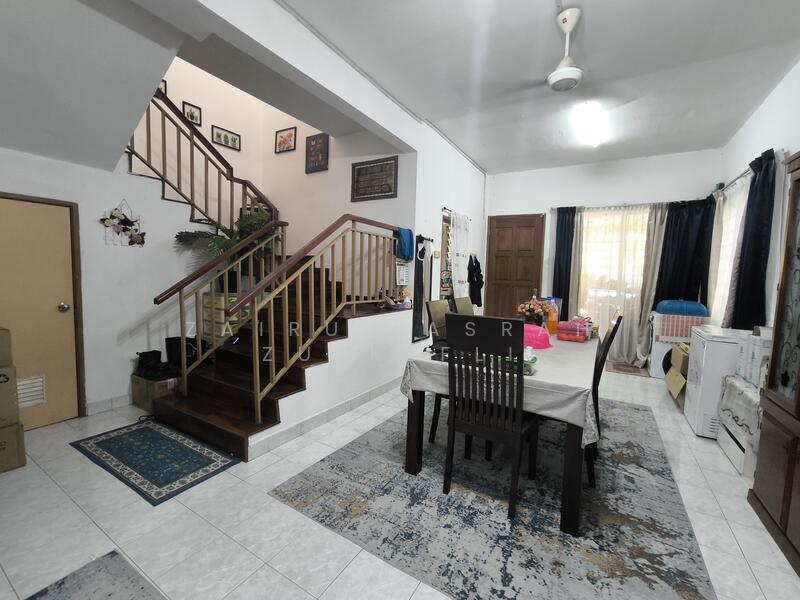 Untuk Dijual - Putrajaya END LOT FREEHOLD Double Storey House Presint 11 Putrajaya
