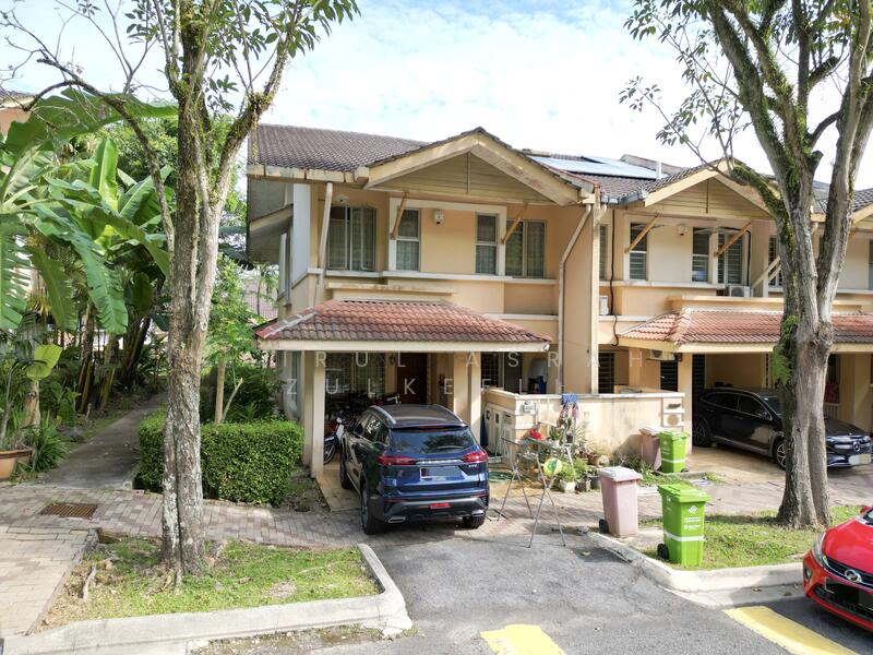 Untuk Dijual - Putrajaya END LOT FREEHOLD Double Storey House Presint 11 Putrajaya