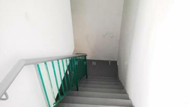 Untuk Disewa - Taman Daya ( Fully Cover ) 1.5 Storey Semi-D Factory