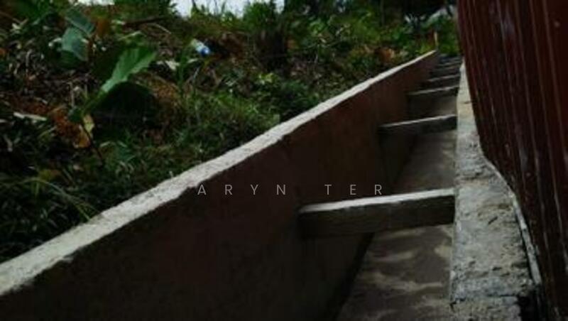 Untuk Disewa - Taman Daya ( Fully Cover ) 1.5 Storey Semi-D Factory