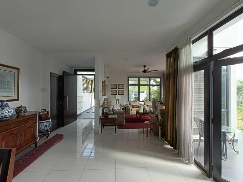 For Sale - Terraced House at Seksyen U1