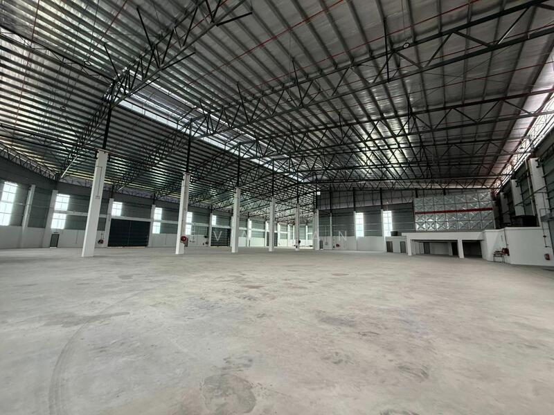 For Rent - Detached Warehouse/Factory with Double Storey Office at Tanjung Pelepas