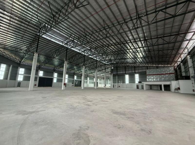 For Rent - Detached Warehouse/Factory with Double Storey Office at Tanjung Pelepas