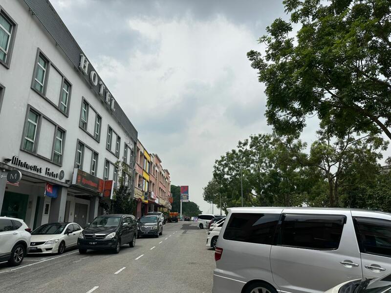 For Sale - Desa Cemerlang desas Cemerlangs