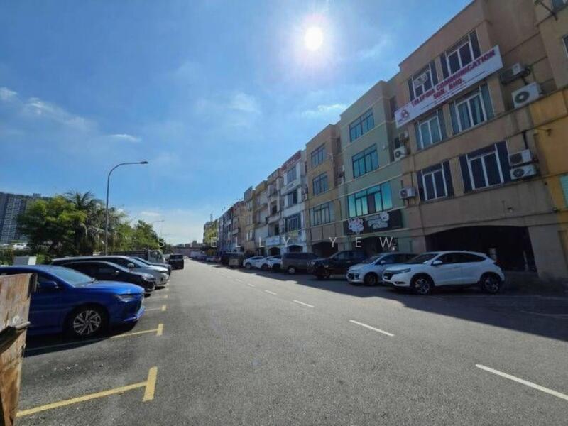 For Rent - 7K sf Facing Main Road 4 Storey Commercial Shop Office whole block FOR RENT!