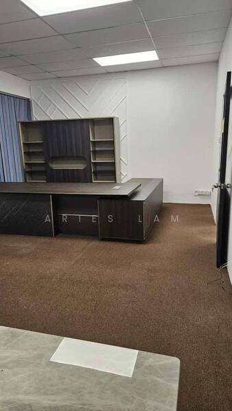 Untuk Disewa - Setia Tropika Setias Tropikas