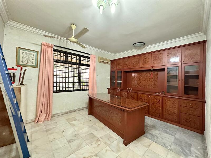 For Sale - Taman Universiti