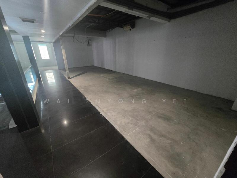 For Rent - 3 Storey Commercial Building - Telawi Square Gallery with Escalator for Rent – facing BV 2
