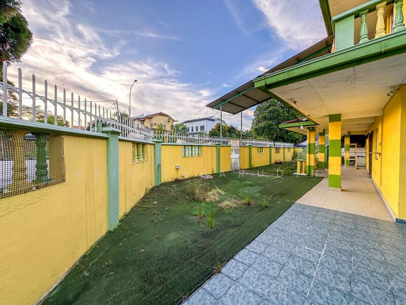 For Sale - 2 Storey Corner Lot Terrace @ Jalan Cecawi Seksyen 6, Kota Damansara