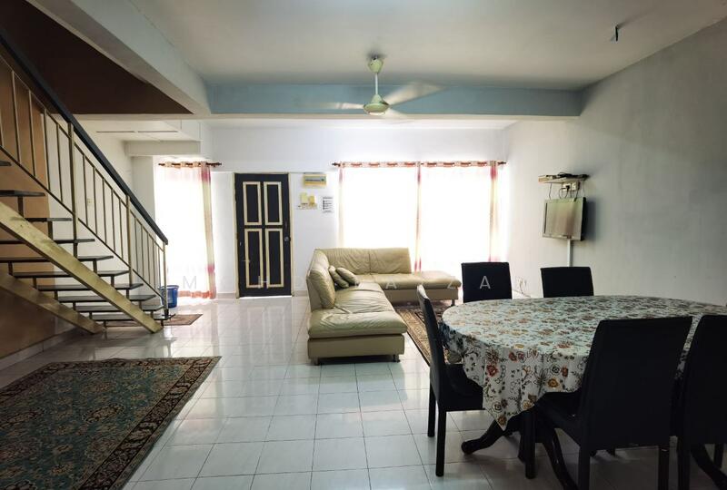 Untuk Dijual - Renovated Double Storey Terrace House Seksyen 8 Bandar Baru Bangi