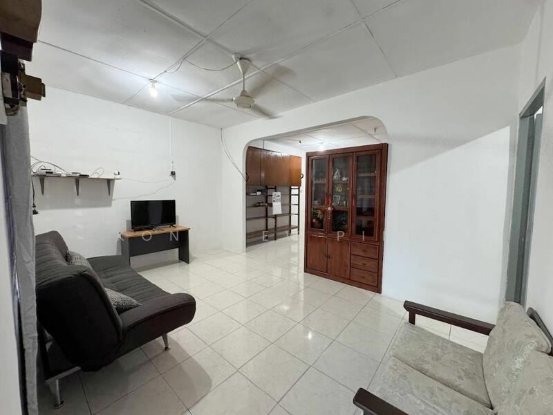 Untuk Disewa - Terraced House at Kampung Kenyalang Park