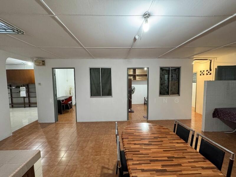 Untuk Disewa - Terraced House at Kampung Kenyalang Park