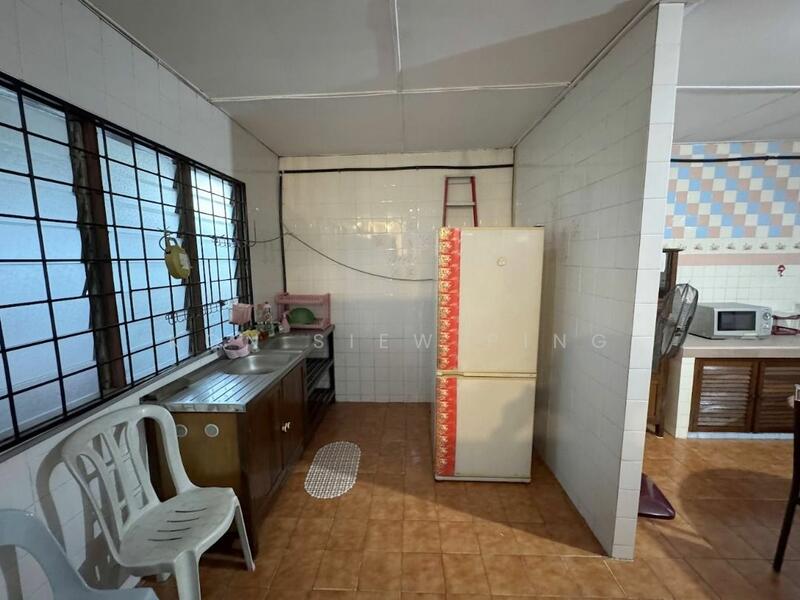 Untuk Disewa - Terraced House at Kampung Kenyalang Park