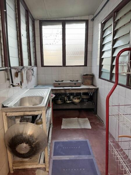 Untuk Disewa - Terraced House at Kampung Kenyalang Park