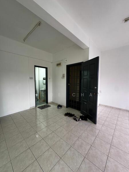 Untuk Disewa - Hata Square