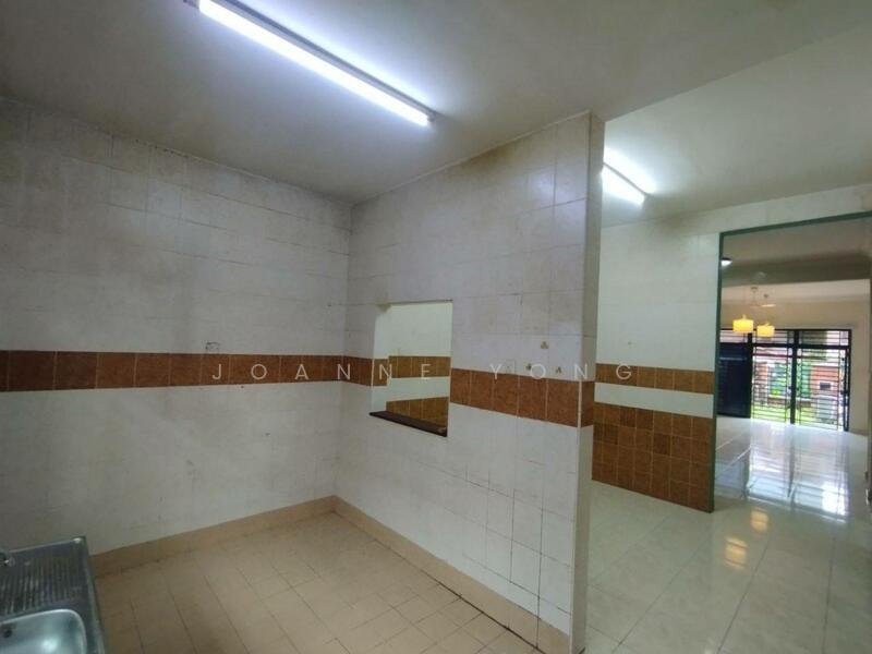 Untuk Disewa - Double Storey Terrace House @ Jalan Aliff Harmoni x, Taman Damansara Aliff, Tampoi Johor. Jb Town