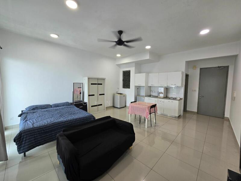 For Rent - Cybersquare