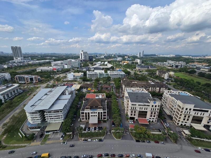 For Rent - Cybersquare