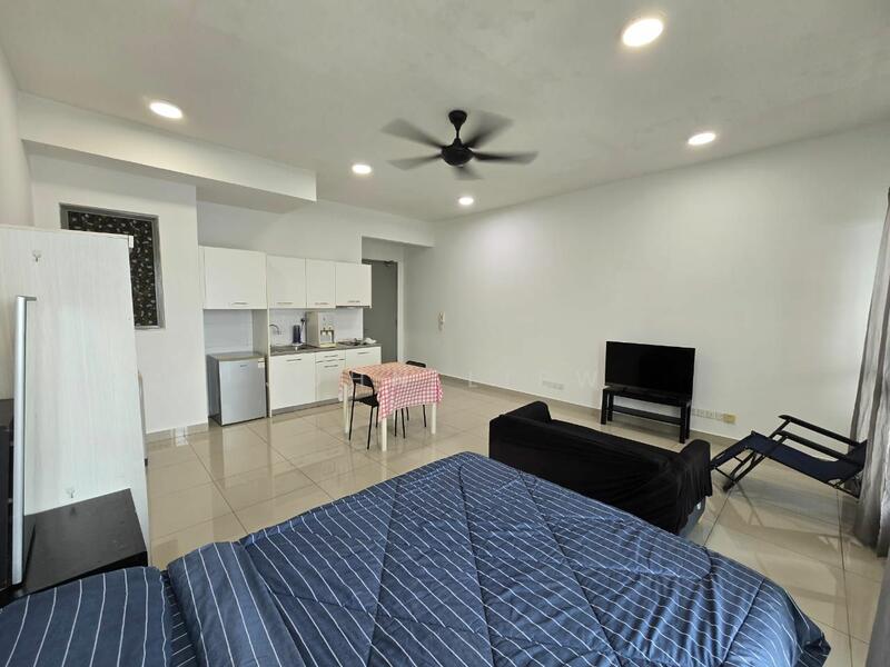 For Rent - Cybersquare