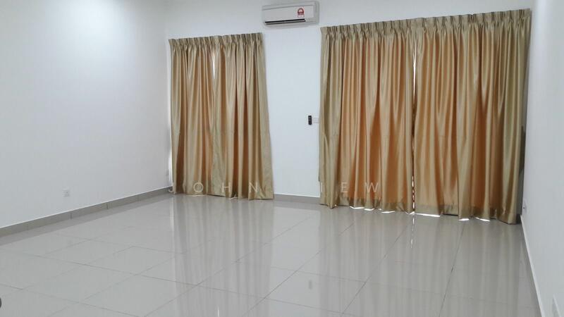 For Rent - Cybersquare