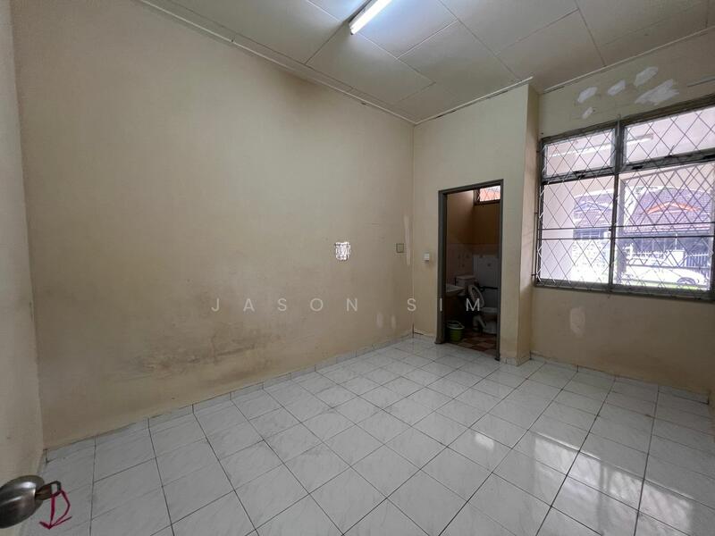 For Sale - Taman Senai Utama