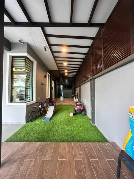 For Sale - Pasir Gudang Taman Scientex Renovated 2 Storey Cluster 4bed