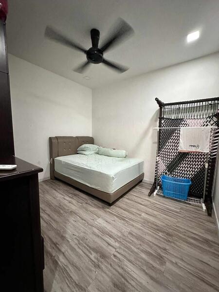 For Sale - Pasir Gudang Taman Scientex Renovated 2 Storey Cluster 4bed