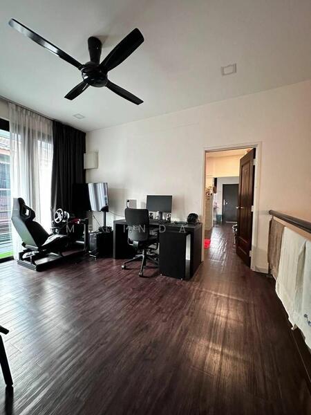 For Sale - Pasir Gudang Taman Scientex Renovated 2 Storey Cluster 4bed