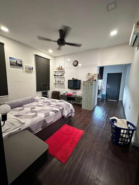 For Sale - Pasir Gudang Taman Scientex Renovated 2 Storey Cluster 4bed