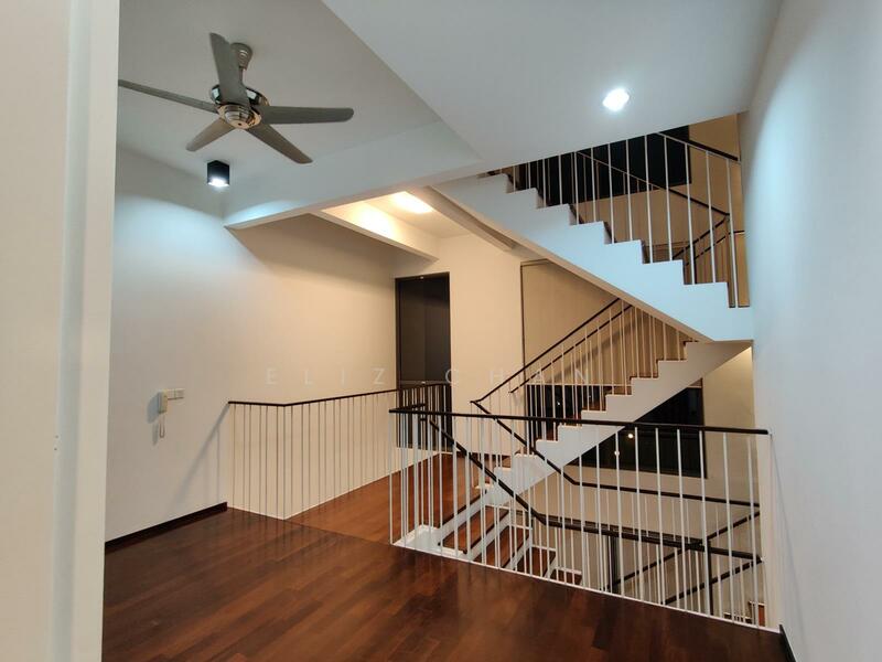 Untuk Disewa - The Breezeway