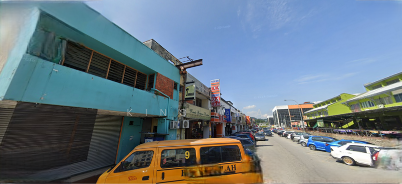 For Sale - taman melawati jalan negara 3 sty shoplot . main entrance . good location . 22x80