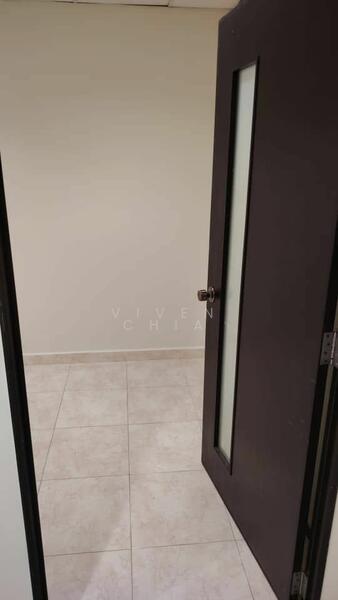 For Rent - Queen’s Avenue