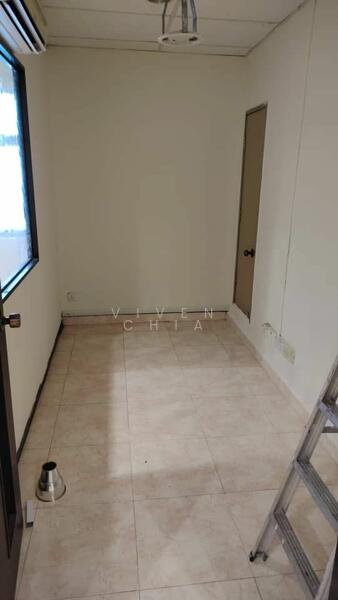 For Rent - Queen’s Avenue