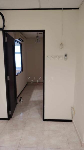 For Rent - Queen’s Avenue