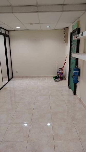 For Rent - Queen’s Avenue