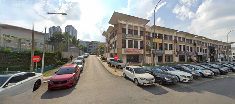 Untuk Dijual - wangsa delima 4 sty shoplot with lif . 24x80