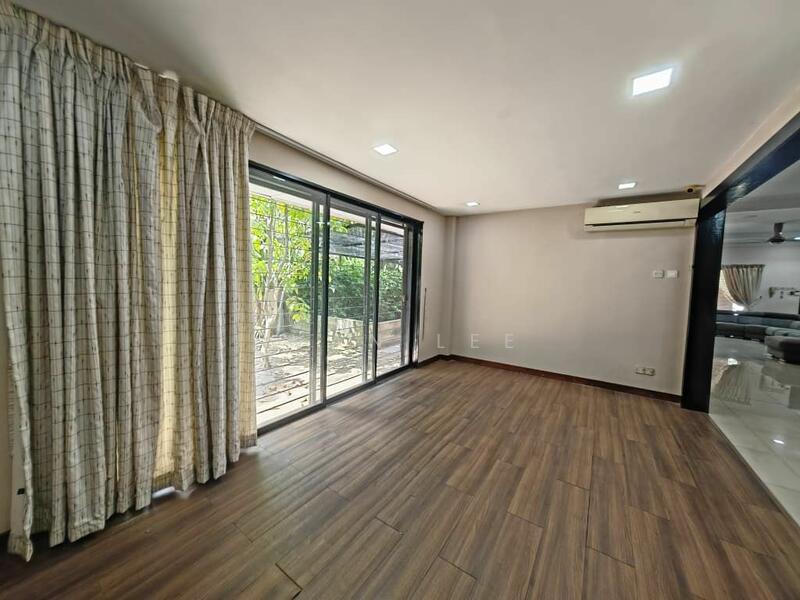 For Sale - Bungalow at Taman Universiti Ss3