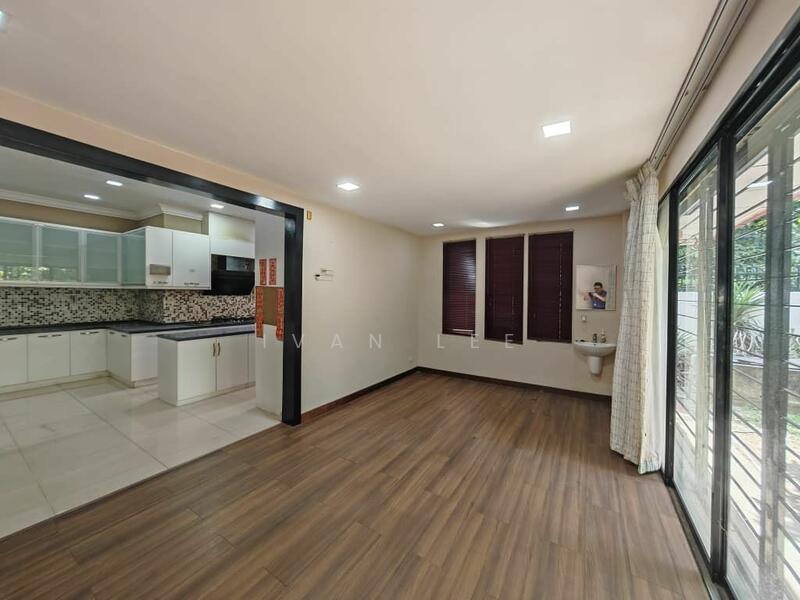 For Sale - Bungalow at Taman Universiti Ss3