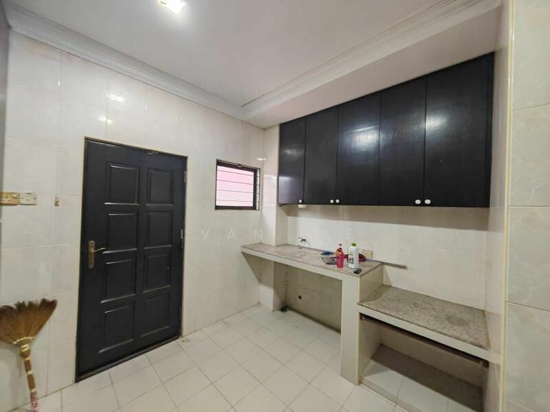 For Sale - Bungalow at Taman Universiti Ss3