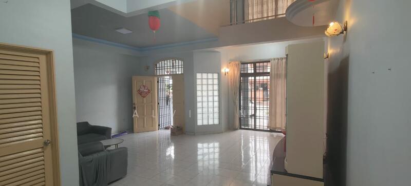 For Sale - Taman Sutera Kuning Double Storey Terrace Perling G&G