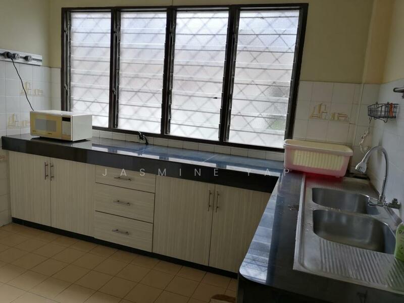 For Sale - ss 15 Subang Jaya End Lot Freehold 2 Storey House near Sri KL Inti College