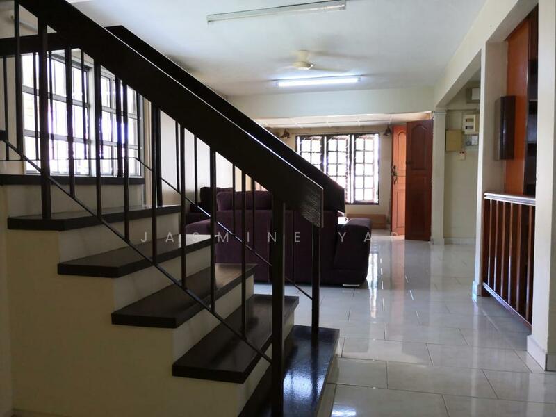 For Sale - ss 15 Subang Jaya End Lot Freehold 2 Storey House near Sri KL Inti College