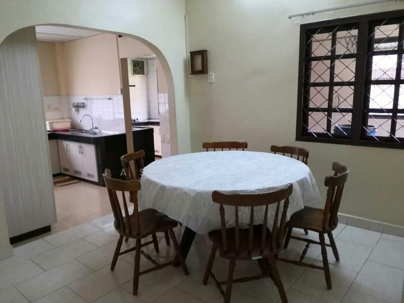 For Sale - ss 15 Subang Jaya End Lot Freehold 2 Storey House near Sri KL Inti College