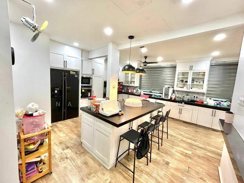 For Sale - 3 Storey Semi D Cahaya Alam U12 Lotus