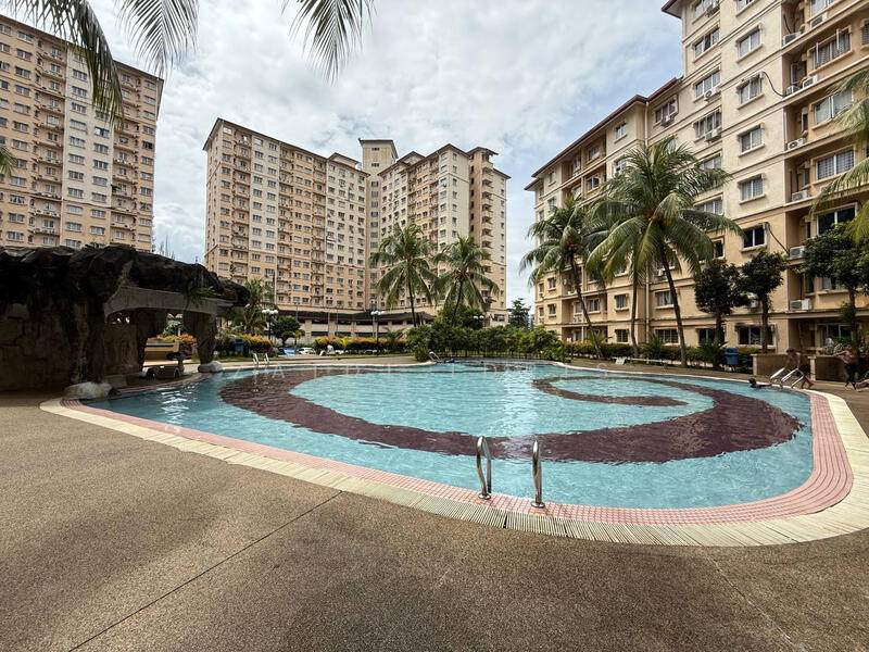 For Sale - Oakleaf Park